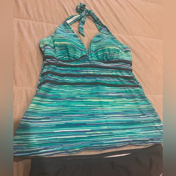 Teal Tankini - Picture 3 of 8
